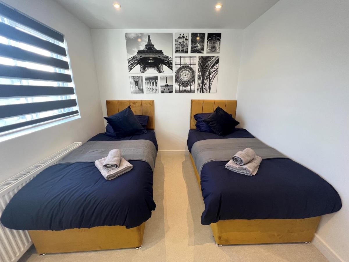 Star London Station Road 3-Bed Haven Apartment Exterior photo